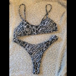 NWOT green leopard print bikini